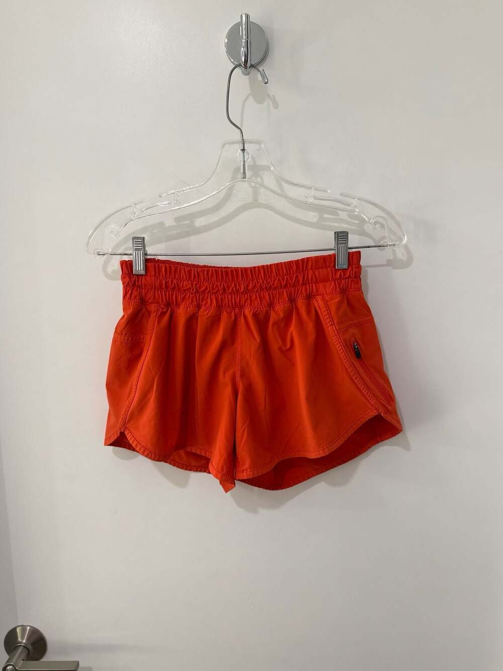 Lululemon Tracker Short V 4" Athletic Running Shorts, Vivid Flame, Size 6